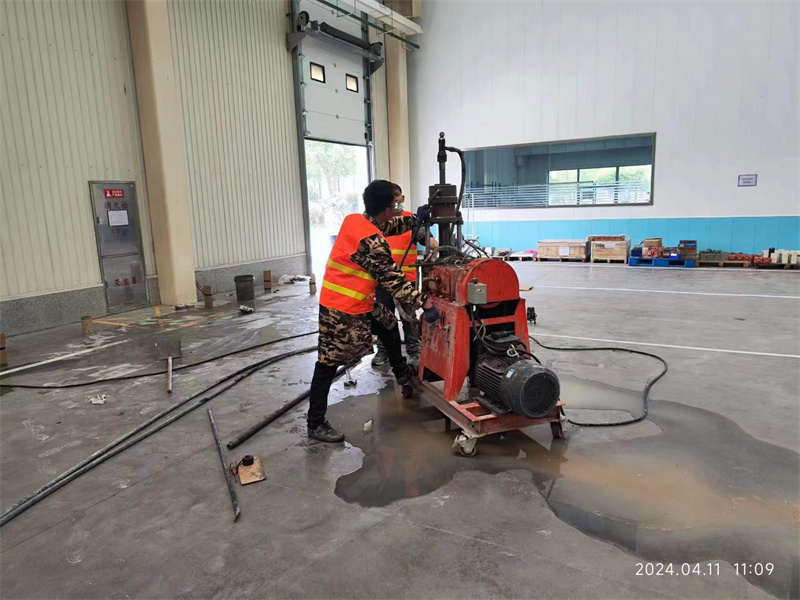 湖北厂房地面下沉塌陷注浆加固施工